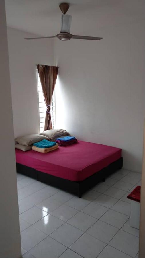 Affordable Stay @ Rue'S Villa Tropika Apartment, Ukm Bangi Bagian luar foto