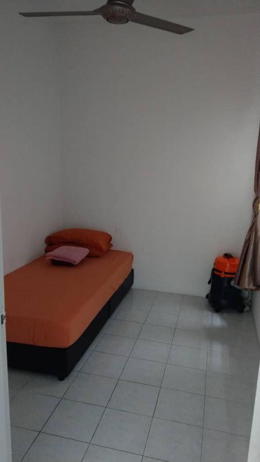 Affordable Stay @ Rue'S Villa Tropika Apartment, Ukm Bangi Bagian luar foto